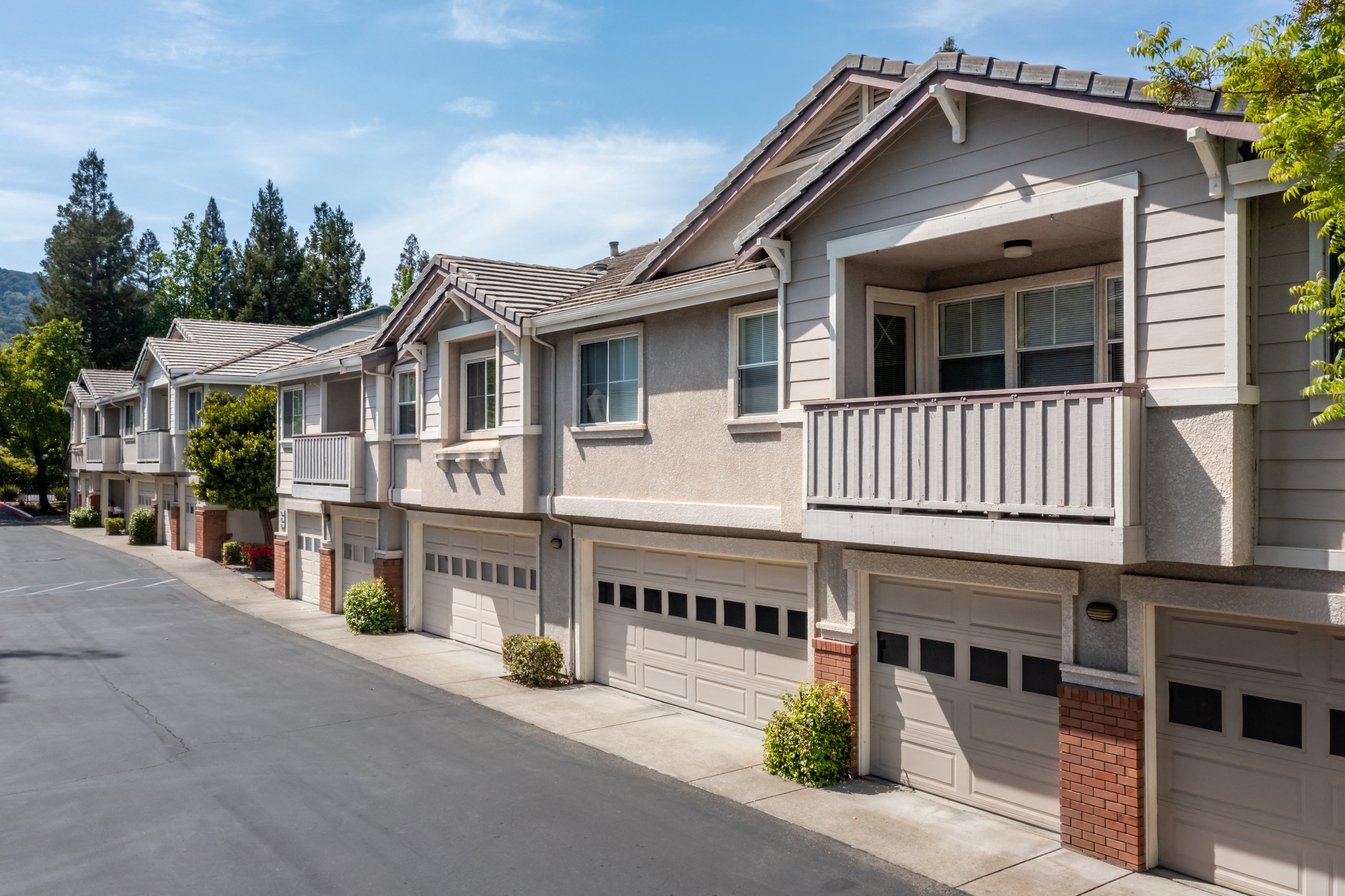 Sequoia Grove Apartments